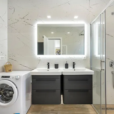 Stunning In With Wifi