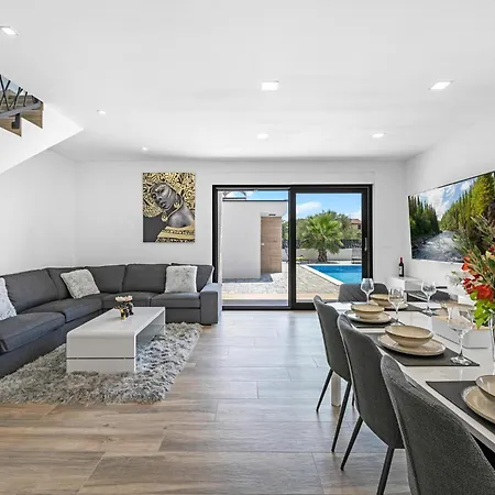 Stunning In With Wifi Nyaraló *