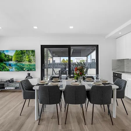 Stunning In With Wifi