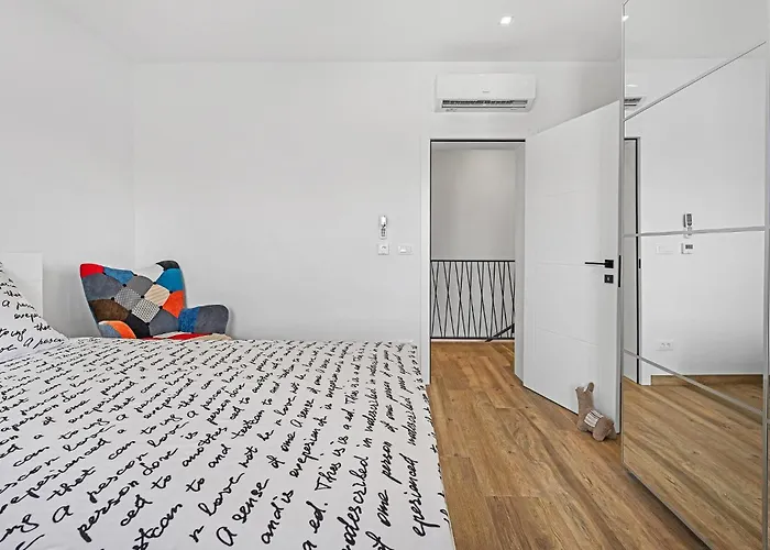 Stunning In With Wifi