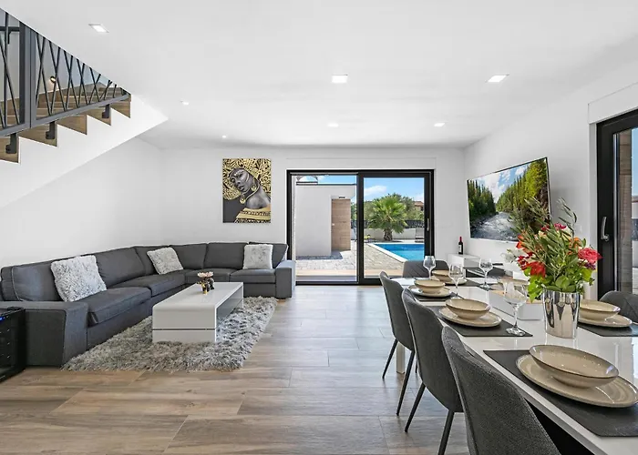 Stunning In With Wifi Holiday home *